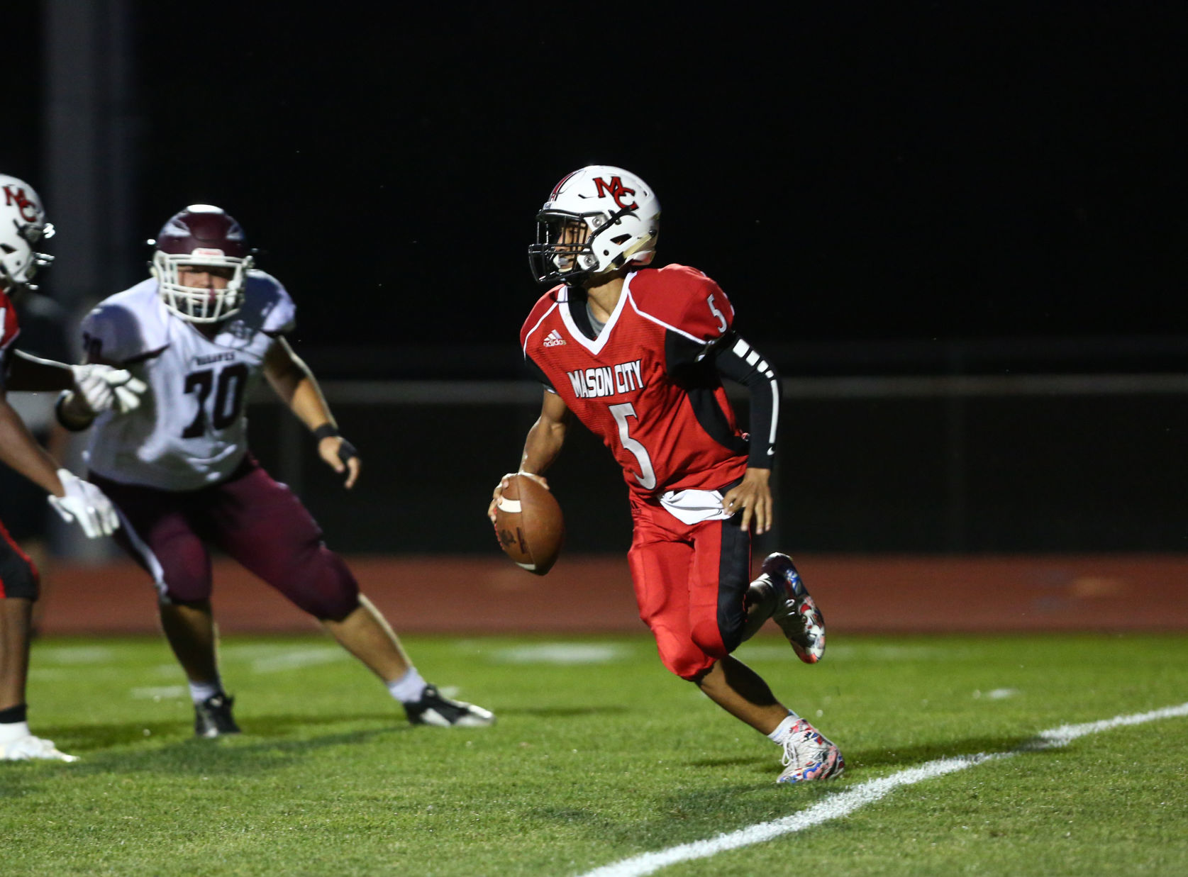 Mason City vs Waterloo West football 09-06-2019